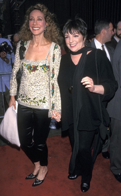 Marisa Berenson, Liza Minnelli, Notting Hill Premiere 1999